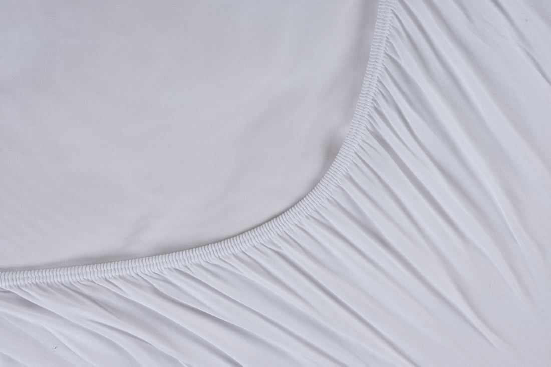 How to Fold and Store Fitted Sheets? Practical Tips