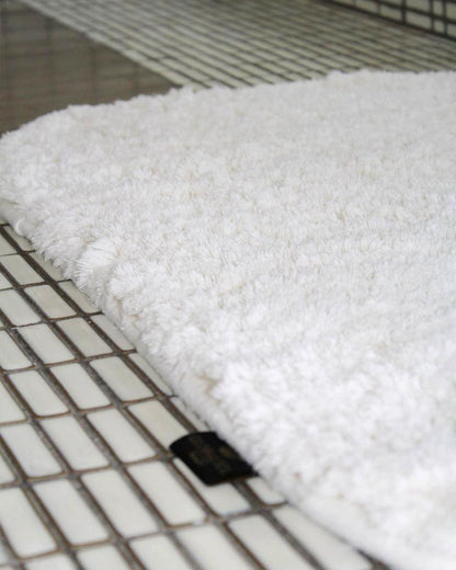 Luxury Plush White Bath Rug